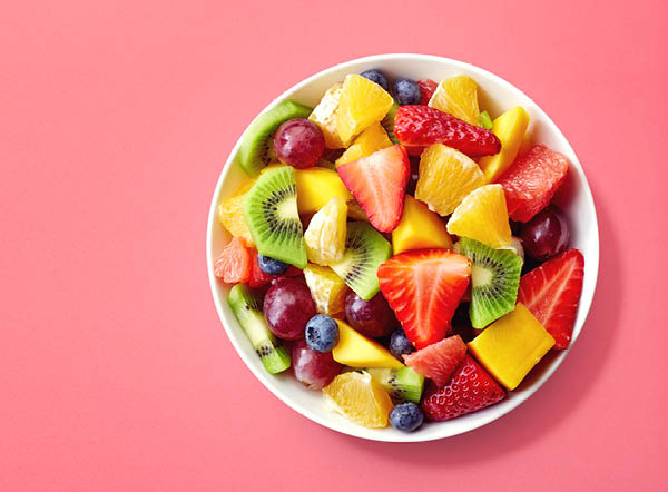 Schaaltje met verschillende soorten fruit