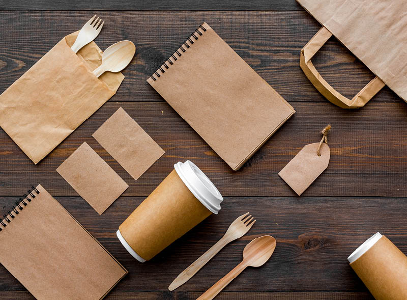 Disposable zakjes, bakjes en bekers