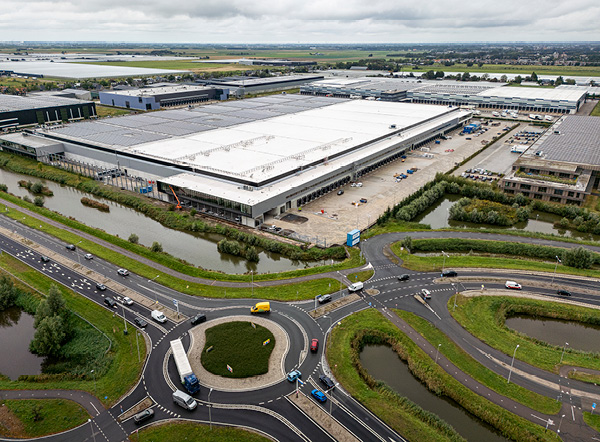 Drone foto van Distributiecentrum Waddinxveen